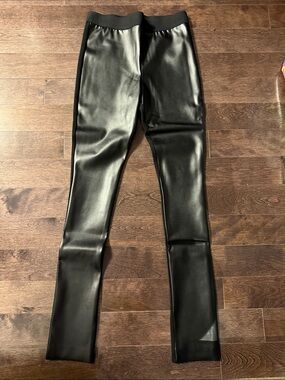 Sacai Women’s Black Faux-Leather Leggings with Elastic Waist